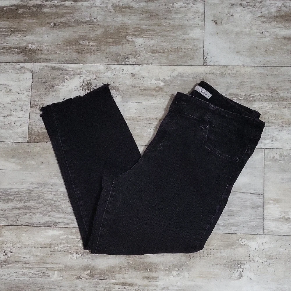 Chico's Platinum Ultimate Fit, Slim Leg Crop Pants